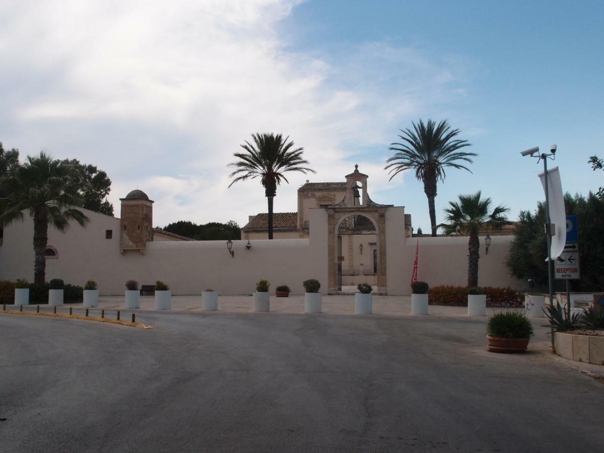 Sulle Tracce Di Montalbano Villa Ragusa Luaran gambar